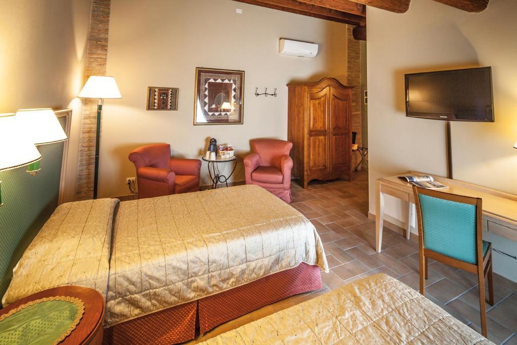Hotel Residence Diamantina Ferrara Pokoj fotografie